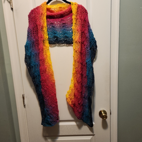 Plus size wrap shawl - Picture 1 of 4